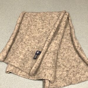 Gap Lambswool Scarf